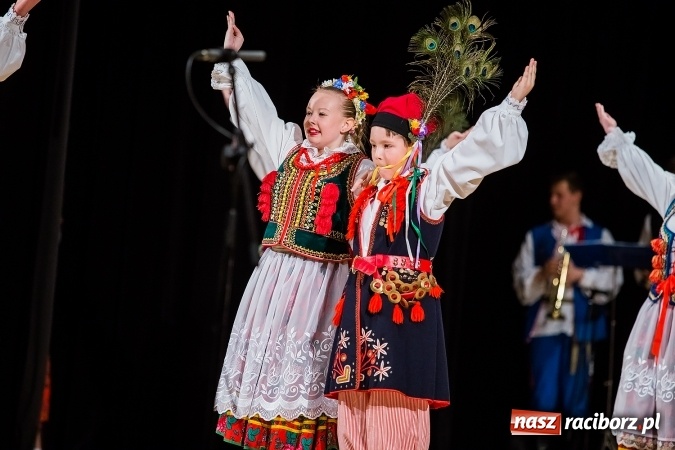 Zdjęcie w galerii na portalu naszraciborz.pl: Koncert charytatywny Stowarzyszenia Źródło wiadomości z regionu