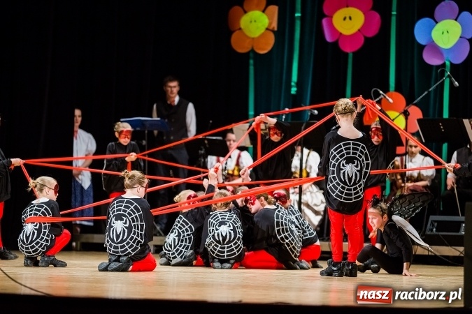 Zdjęcie w galerii na portalu naszraciborz.pl: Koncert charytatywny Stowarzyszenia Źródło wiadomości z regionu