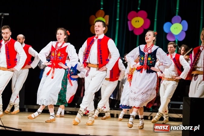 Zdjęcie w galerii na portalu naszraciborz.pl: Koncert charytatywny Stowarzyszenia Źródło wiadomości z regionu