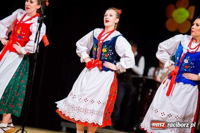 Zdjęcie w galerii na portalu naszraciborz.pl: Koncert charytatywny Stowarzyszenia Źródło wiadomości z regionu