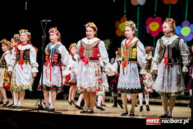 Zdjęcie w galerii na portalu naszraciborz.pl: Koncert charytatywny Stowarzyszenia Źródło wiadomości z regionu