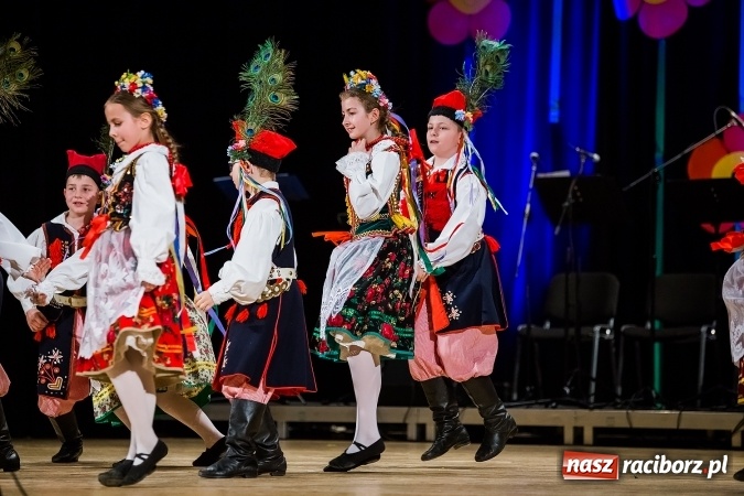 Zdjęcie w galerii na portalu naszraciborz.pl: Koncert charytatywny Stowarzyszenia Źródło wiadomości z regionu