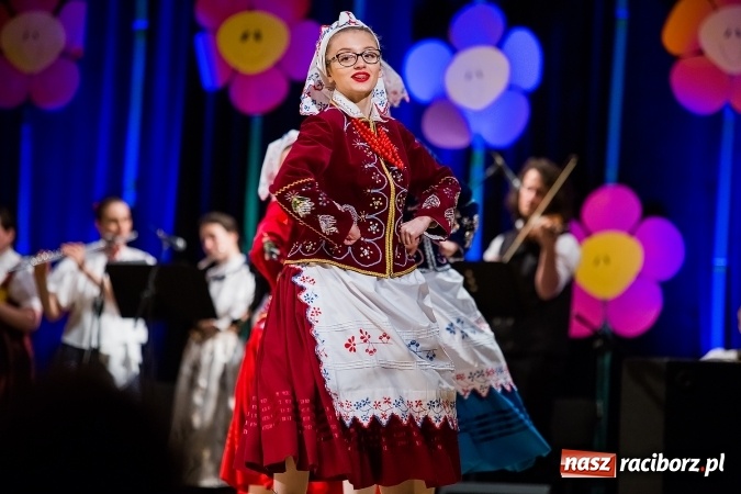 Zdjęcie w galerii na portalu naszraciborz.pl: Koncert charytatywny Stowarzyszenia Źródło wiadomości z regionu