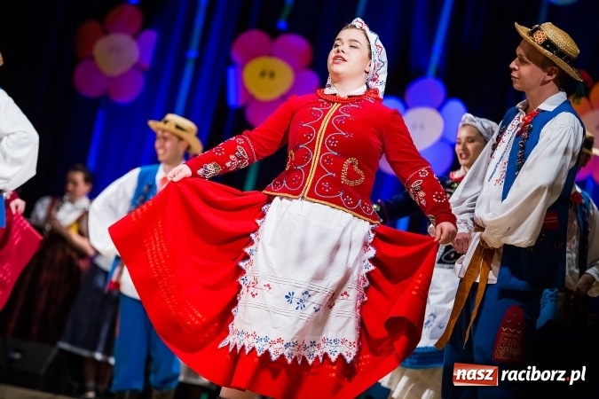 Zdjęcie w galerii na portalu naszraciborz.pl: Koncert charytatywny Stowarzyszenia Źródło wiadomości z regionu