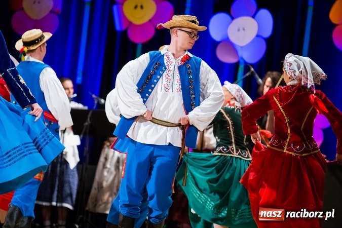 Zdjęcie w galerii na portalu naszraciborz.pl: Koncert charytatywny Stowarzyszenia Źródło wiadomości z regionu