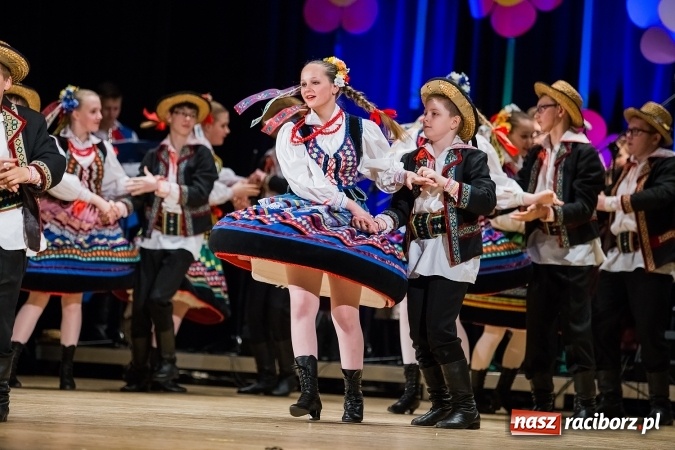 Zdjęcie w galerii na portalu naszraciborz.pl: Koncert charytatywny Stowarzyszenia Źródło wiadomości z regionu