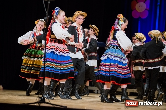 Zdjęcie w galerii na portalu naszraciborz.pl: Koncert charytatywny Stowarzyszenia Źródło wiadomości z regionu