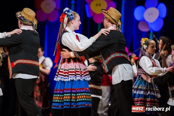 Zdjęcie w galerii na portalu naszraciborz.pl: Koncert charytatywny Stowarzyszenia Źródło wiadomości z regionu