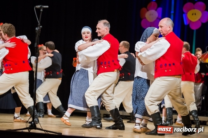 Zdjęcie w galerii na portalu naszraciborz.pl: Koncert charytatywny Stowarzyszenia Źródło wiadomości z regionu