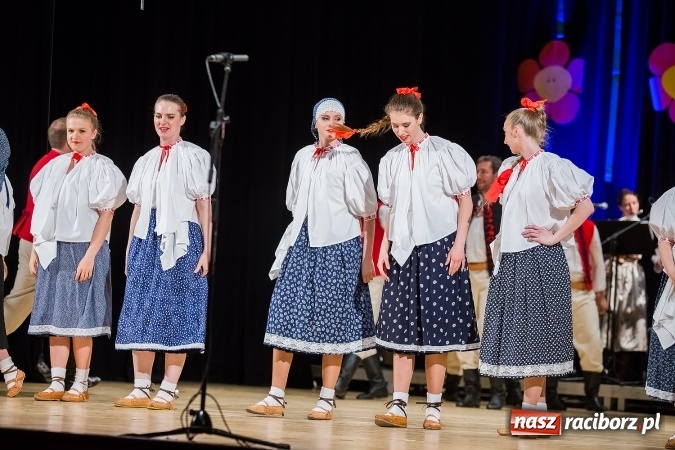 Zdjęcie w galerii na portalu naszraciborz.pl: Koncert charytatywny Stowarzyszenia Źródło wiadomości z regionu