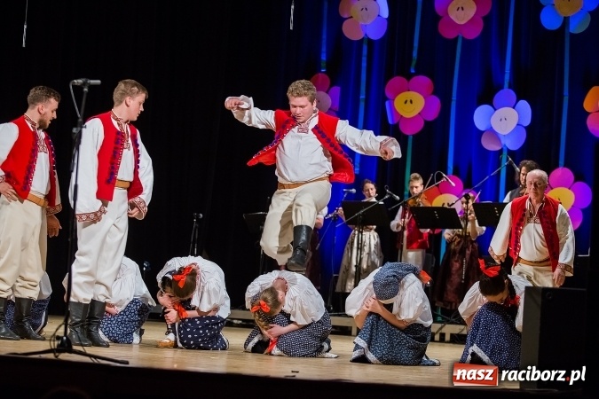 Zdjęcie w galerii na portalu naszraciborz.pl: Koncert charytatywny Stowarzyszenia Źródło wiadomości z regionu