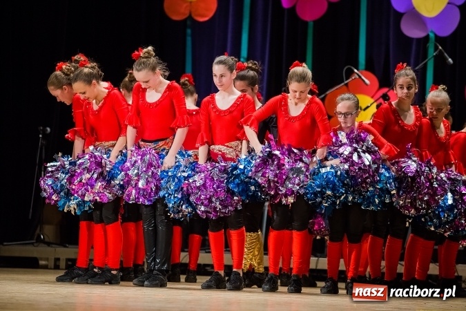 Zdjęcie w galerii na portalu naszraciborz.pl: Koncert charytatywny Stowarzyszenia Źródło wiadomości z regionu