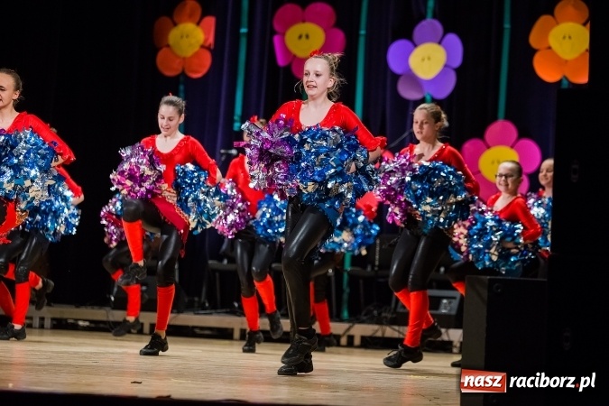 Zdjęcie w galerii na portalu naszraciborz.pl: Koncert charytatywny Stowarzyszenia Źródło wiadomości z regionu