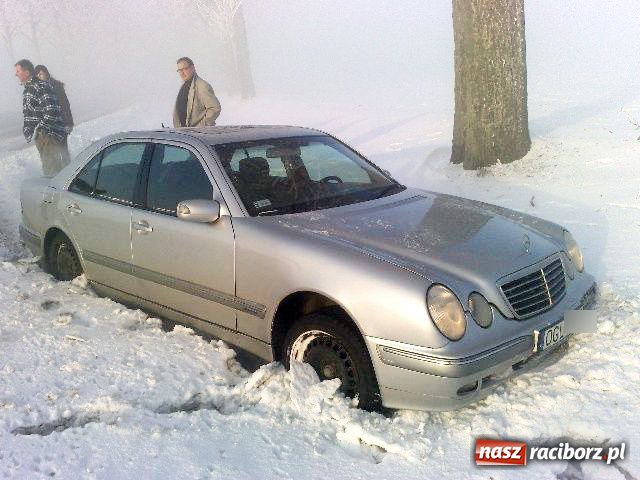 Zdjęcie w galerii na portalu naszraciborz.pl: Karambol pod Kietrzem  wiadomości z regionu