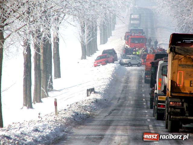 Zdjęcie w galerii na portalu naszraciborz.pl: Karambol pod Kietrzem  wiadomości z regionu