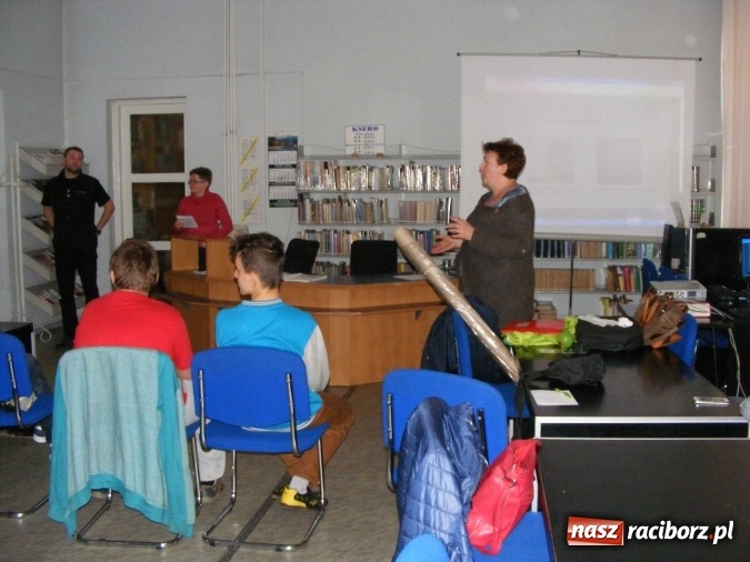 Zdjęcie w galerii na portalu naszraciborz.pl: Nie truj sąsiada! W Gimnazjum nr 5 zorganizowano warsztaty  wiadomości z regionu