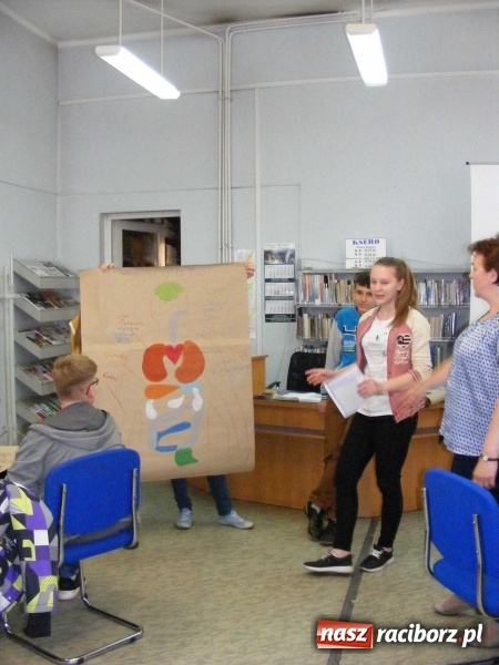 Zdjęcie w galerii na portalu naszraciborz.pl: Nie truj sąsiada! W Gimnazjum nr 5 zorganizowano warsztaty  wiadomości z regionu