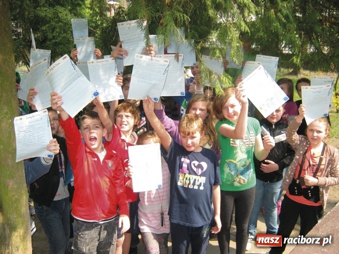 Zdjęcie w galerii na portalu naszraciborz.pl: Dzieci piszą Listy dla Ziemi i proszą dorosłych, by byli po stronie natury  wiadomości z regionu