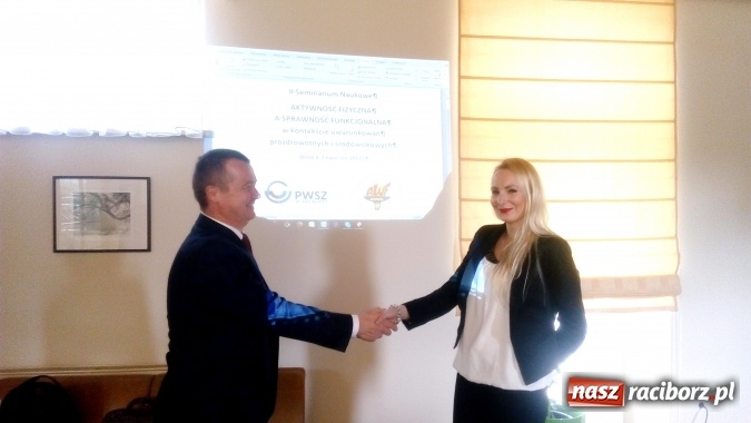 Zdjęcie w galerii na portalu naszraciborz.pl: Studenci i wykładowcy raciborskiej PWSZ w Rezydencji Prezydenta RP wiadomości z regionu