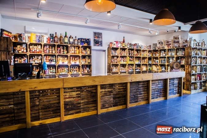 Zdjęcie w galerii na portalu naszraciborz.pl: Kolekcja promili - nowy sklep monopolowy w Raciborzu wiadomości z regionu
