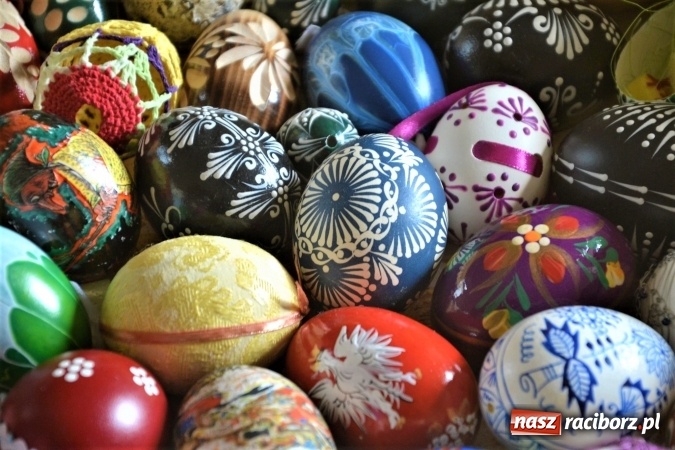 Zdjęcie w galerii na portalu naszraciborz.pl: Zamek Piastowski zaprasza do odwiedzin i obejrzenia wystaw wiadomości z regionu