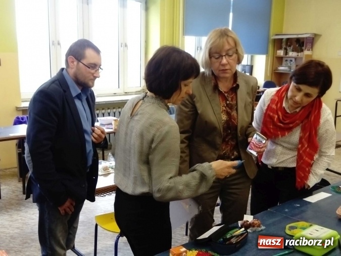 Zdjęcie w galerii na portalu naszraciborz.pl: W Nędzy po raz czternasty odbył się Regionalny Konkurs Kroszonkarski wiadomości z regionu