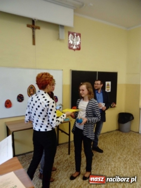 Zdjęcie w galerii na portalu naszraciborz.pl: W Nędzy po raz czternasty odbył się Regionalny Konkurs Kroszonkarski wiadomości z regionu