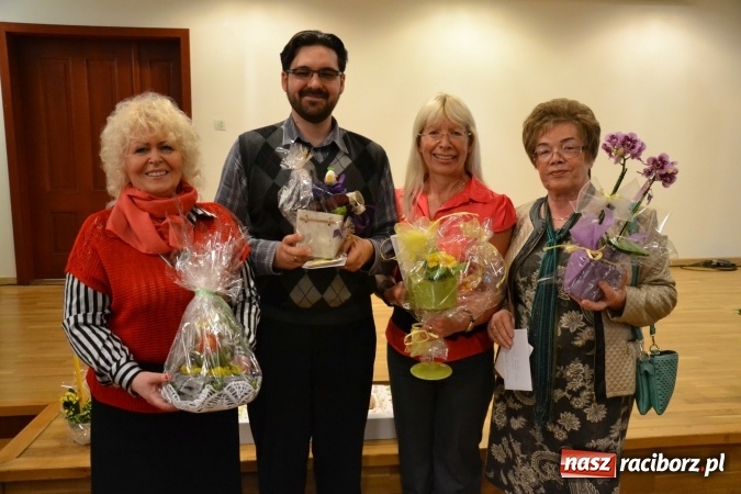 Zdjęcie w galerii na portalu naszraciborz.pl: Na Zamku Piastowskim zorganizowano wielkanocny podwieczorek wiadomości z regionu