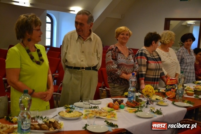 Zdjęcie w galerii na portalu naszraciborz.pl: Na Zamku Piastowskim zorganizowano wielkanocny podwieczorek wiadomości z regionu