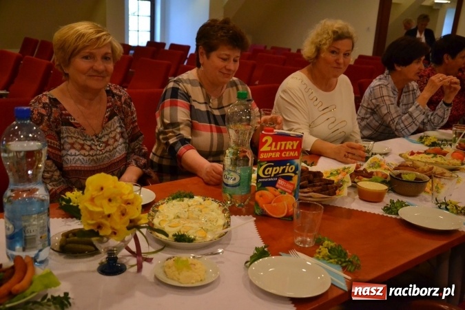 Zdjęcie w galerii na portalu naszraciborz.pl: Na Zamku Piastowskim zorganizowano wielkanocny podwieczorek wiadomości z regionu