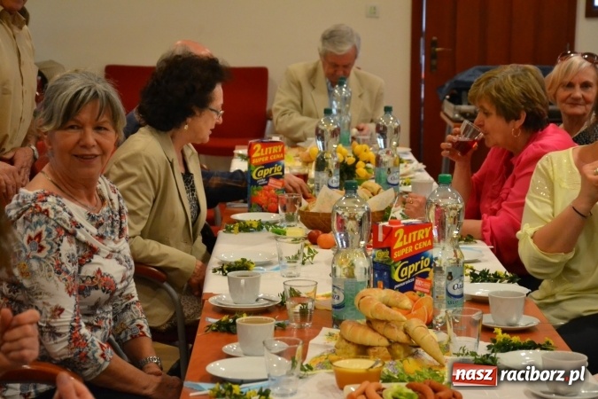 Zdjęcie w galerii na portalu naszraciborz.pl: Na Zamku Piastowskim zorganizowano wielkanocny podwieczorek wiadomości z regionu