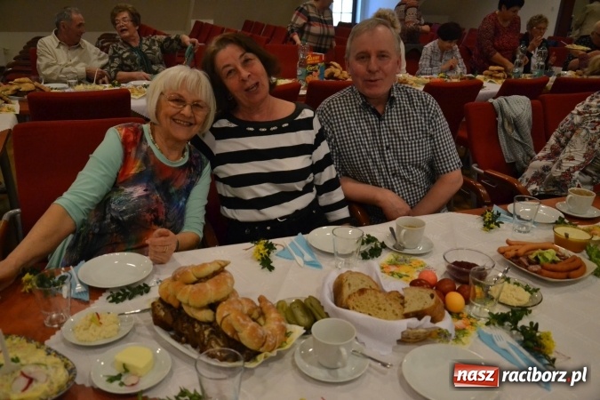 Zdjęcie w galerii na portalu naszraciborz.pl: Na Zamku Piastowskim zorganizowano wielkanocny podwieczorek wiadomości z regionu