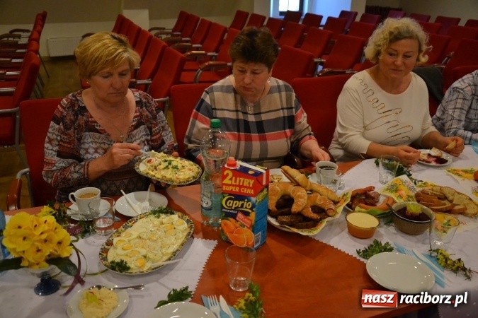 Zdjęcie w galerii na portalu naszraciborz.pl: Na Zamku Piastowskim zorganizowano wielkanocny podwieczorek wiadomości z regionu