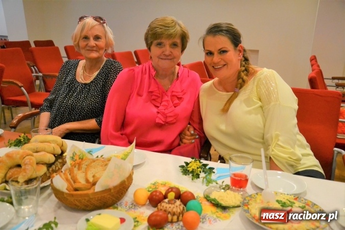 Zdjęcie w galerii na portalu naszraciborz.pl: Na Zamku Piastowskim zorganizowano wielkanocny podwieczorek wiadomości z regionu