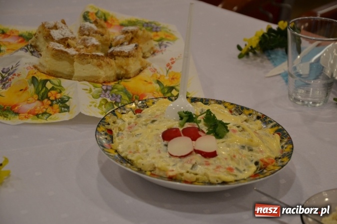 Zdjęcie w galerii na portalu naszraciborz.pl: Na Zamku Piastowskim zorganizowano wielkanocny podwieczorek wiadomości z regionu