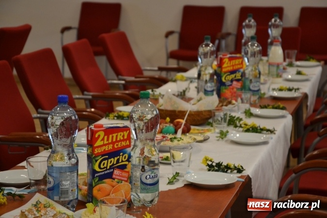 Zdjęcie w galerii na portalu naszraciborz.pl: Na Zamku Piastowskim zorganizowano wielkanocny podwieczorek wiadomości z regionu