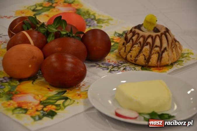 Zdjęcie w galerii na portalu naszraciborz.pl: Na Zamku Piastowskim zorganizowano wielkanocny podwieczorek wiadomości z regionu