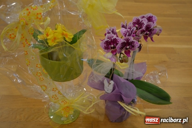 Zdjęcie w galerii na portalu naszraciborz.pl: Na Zamku Piastowskim zorganizowano wielkanocny podwieczorek wiadomości z regionu