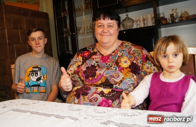 Zdjęcie w galerii na portalu naszraciborz.pl: I na buty, i na kino - program 500+ zmienia życie rodzin w województwie śląskim wiadomości z regionu