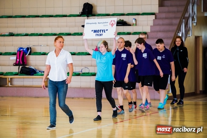 Zdjęcie w galerii na portalu naszraciborz.pl: XV Śląski Turniej Badmintona Olimpiad Specjalnych wiadomości z regionu