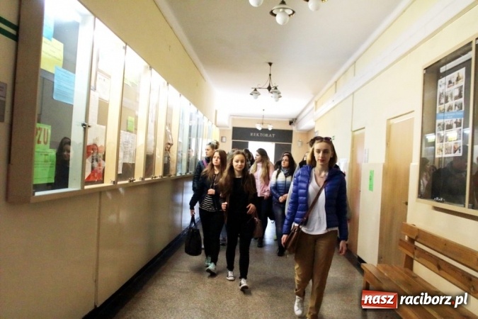 Zdjęcie w galerii na portalu naszraciborz.pl: Raciborska uczelnia zorganizowała pierwszą edycję konkursu Administratywista  wiadomości z regionu