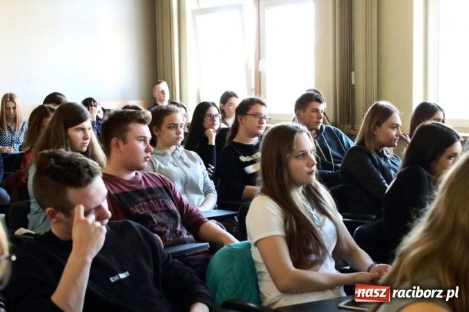 Zdjęcie w galerii na portalu naszraciborz.pl: Raciborska uczelnia zorganizowała pierwszą edycję konkursu Administratywista  wiadomości z regionu