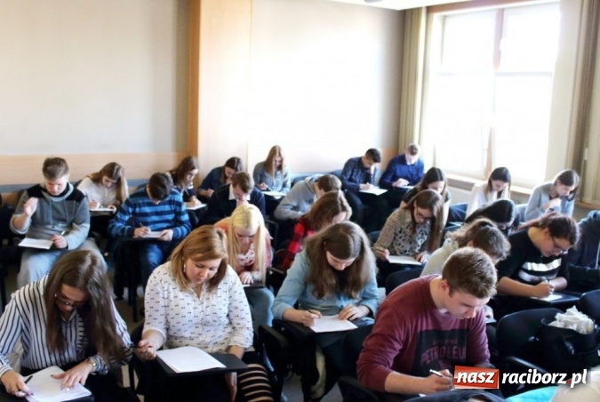 Zdjęcie w galerii na portalu naszraciborz.pl: Raciborska uczelnia zorganizowała pierwszą edycję konkursu Administratywista  wiadomości z regionu