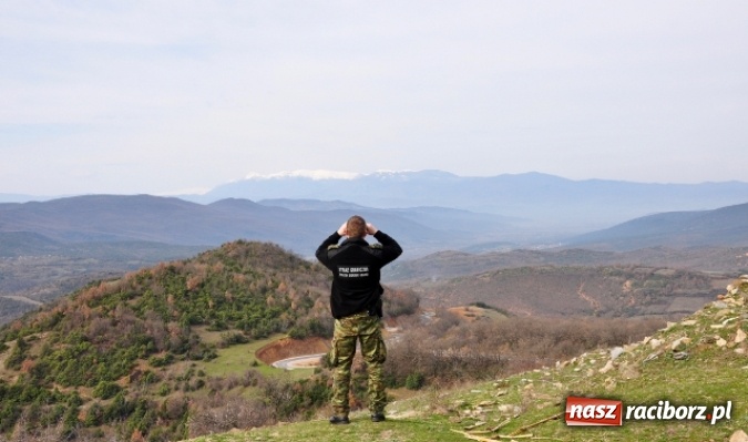 Zdjęcie w galerii na portalu naszraciborz.pl: Komendant ŚlOSG spotkał się z uczestnikami misji zagranicznej w Macedonii  wiadomości z regionu