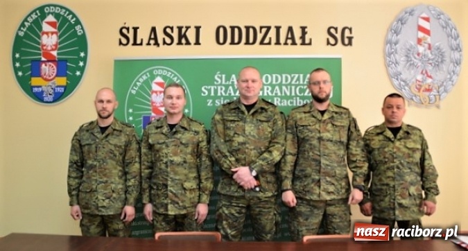 Zdjęcie w galerii na portalu naszraciborz.pl: Komendant ŚlOSG spotkał się z uczestnikami misji zagranicznej w Macedonii  wiadomości z regionu