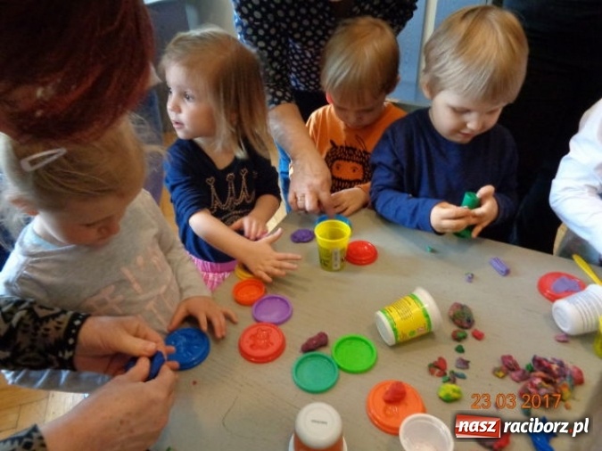 Zdjęcie w galerii na portalu naszraciborz.pl: Fiku-miku wspomina ciepłe dni  wiadomości z regionu