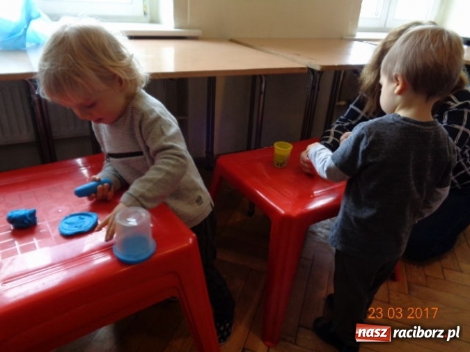 Zdjęcie w galerii na portalu naszraciborz.pl: Fiku-miku wspomina ciepłe dni  wiadomości z regionu