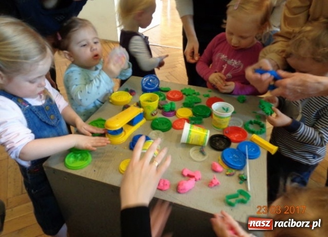 Zdjęcie w galerii na portalu naszraciborz.pl: Fiku-miku wspomina ciepłe dni  wiadomości z regionu