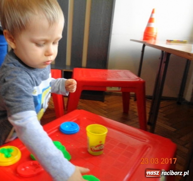 Zdjęcie w galerii na portalu naszraciborz.pl: Fiku-miku wspomina ciepłe dni  wiadomości z regionu