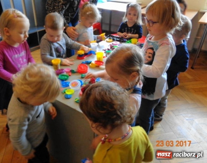 Zdjęcie w galerii na portalu naszraciborz.pl: Fiku-miku wspomina ciepłe dni  wiadomości z regionu